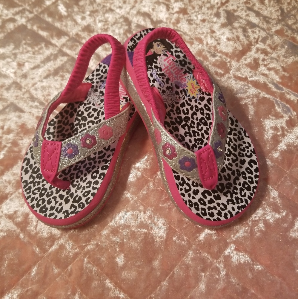Skechers light up sandals!